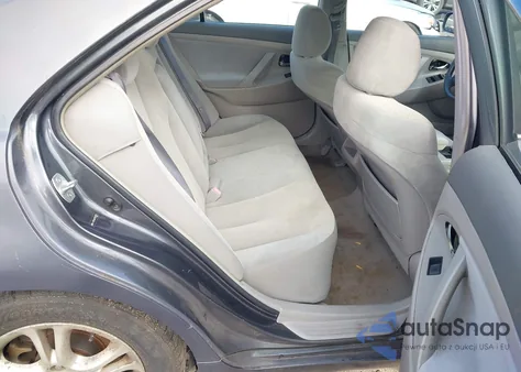 2009 Toyota Camry Le z USA, uszkodzony, nr VIN 4T1BE46K79U793325